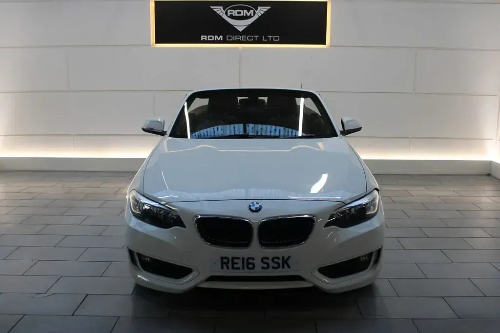 Usado BMW 218 Comfort Edition 136 CV (100 kW) 2016 Blanco Descapotable