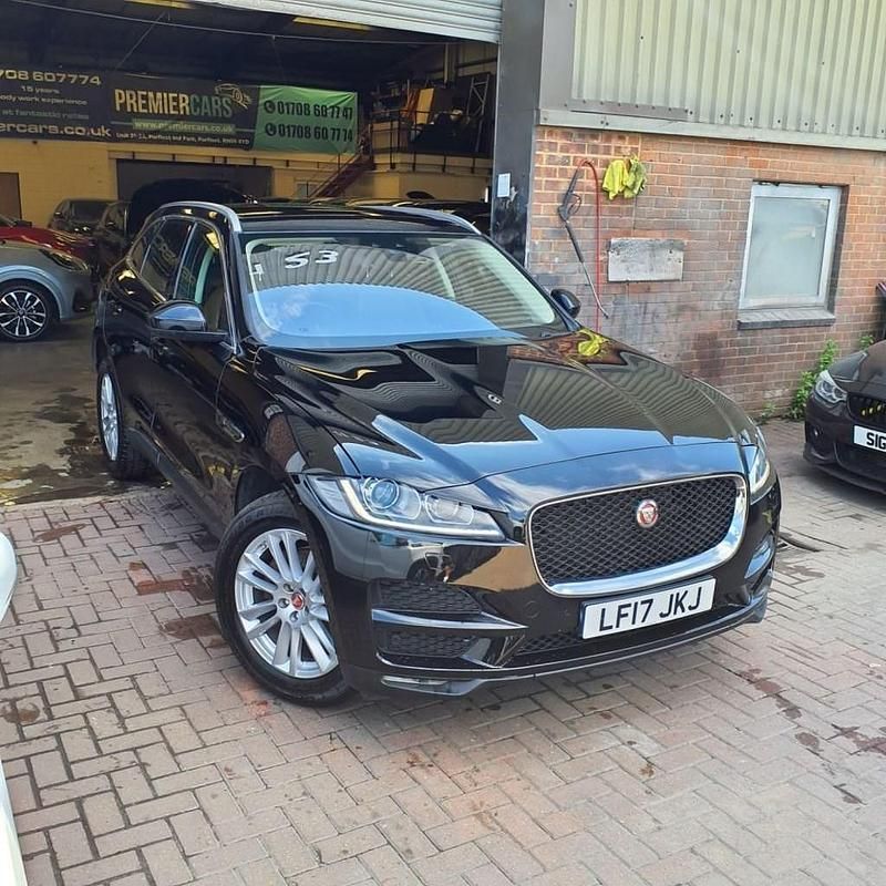 Black Used 2017 Jaguar F-Pace Portfolio SUV | £16,995 (Good price) - Image 1/4