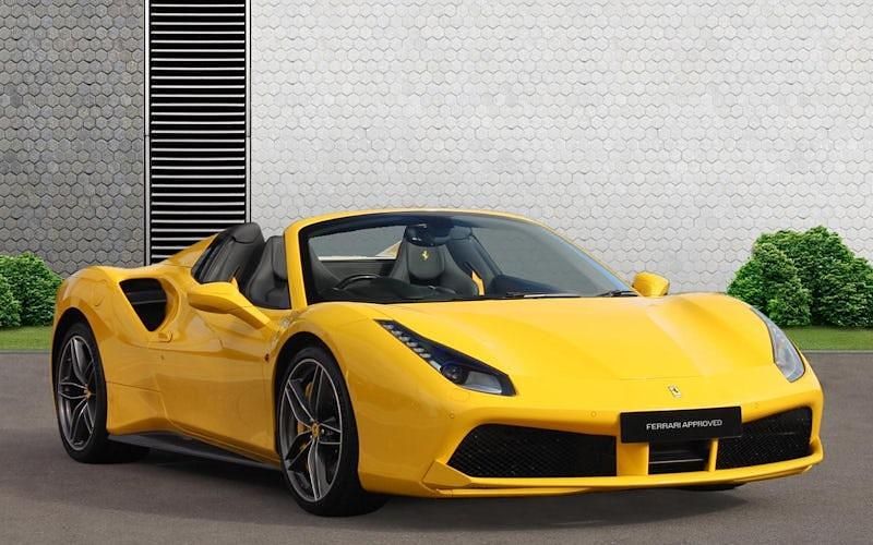 Used Ferrari 488 670 HP (492 kW) 2018 Yellow Cabriolet
