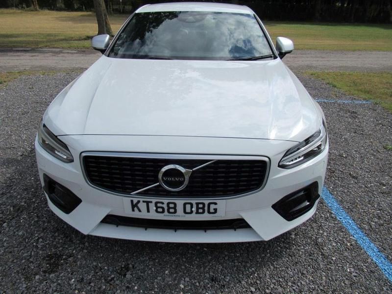 Used Volvo S90 R-Design 2019 White Sedan