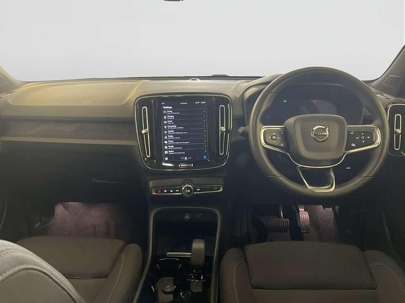 Usado Volvo C40 Core 169 kW (231 HP) 2022 Preto SUV