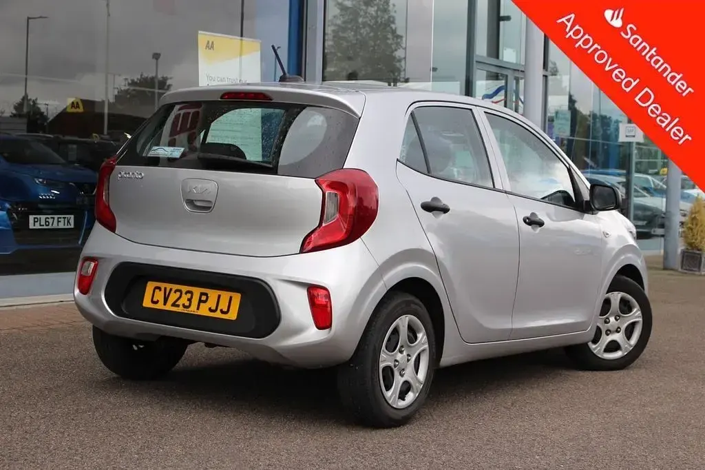 Used Kia Picanto 66 HP (48 kW) 2023 Silver Hatchback