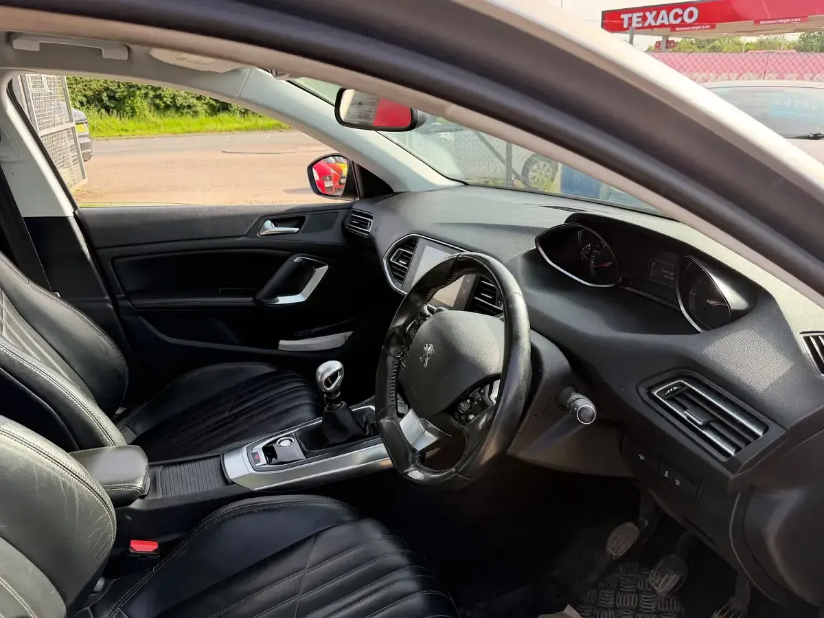 Used Peugeot 308 2014 Grey Hatchback