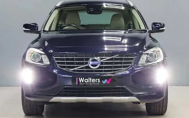 Used Volvo XC60 SE Lux 190 HP (139 kW) 2017 SUV