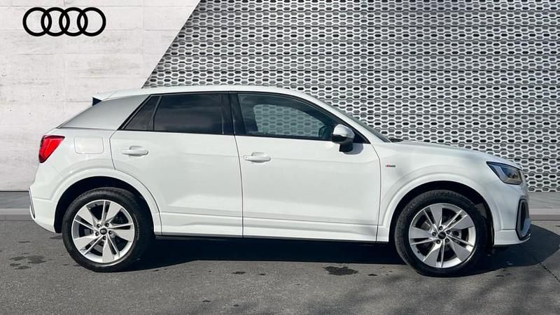 Used Audi Q2 S-Line 150 HP (110 kW) 2025 White SUV