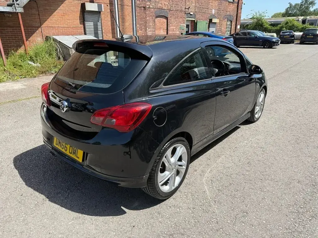 Used Vauxhall Corsa SRi 90 HP (66 kW) 2016 Black Hatchback
