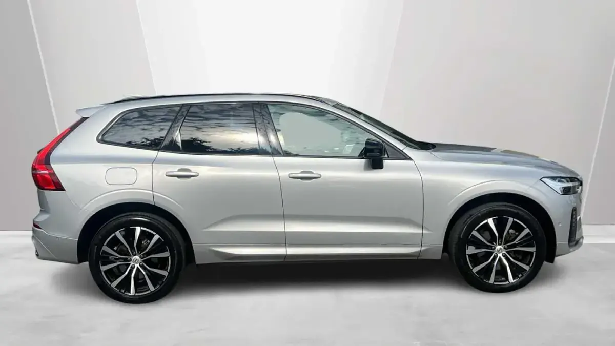 Used Volvo XC60 Ultimate 247 HP (181 kW) 2024 Silver SUV