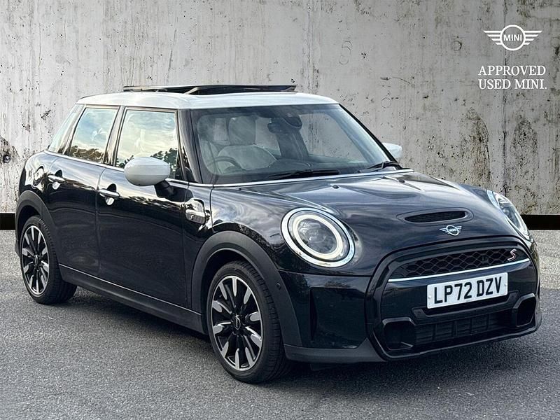 Black Used 2023 Mini Cooper S Exclusive Hatchback | £21,999 (Fair price) - Image 1/4