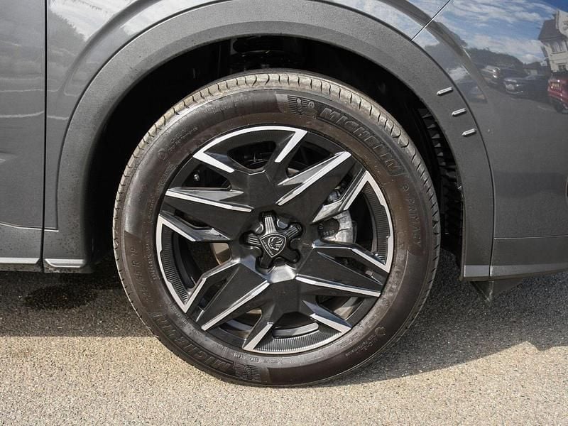 Grey Used 2025 Peugeot 3008 GT SUV | £32,896 - Image 1/4