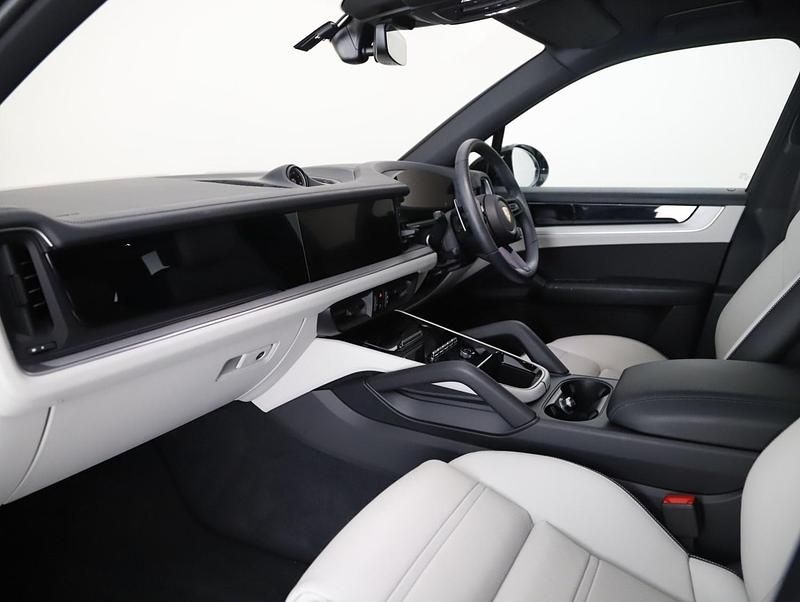 Used Porsche Cayenne 2024 Black SUV
