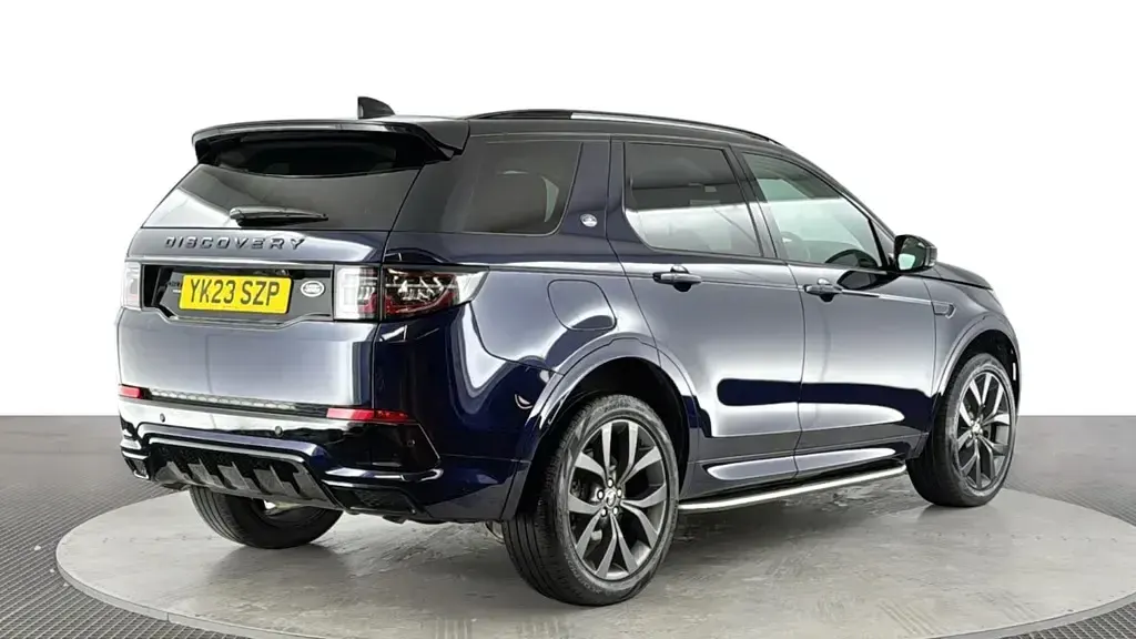 Used Land Rover Discovery 5 SE Dynamic 2023 Blue SUV