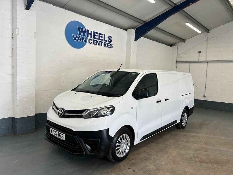 White Used 2022 Toyota Proace Van | £14,690 (Fair price) - Image 1/4