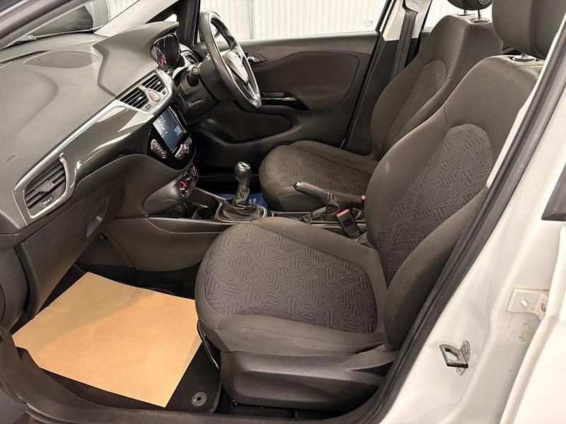 Used Vauxhall Corsa 2018 White Hatchback