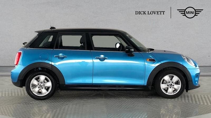 Used Mini Cooper Hatch 134 HP (98 kW) 2017 Blue Hatchback