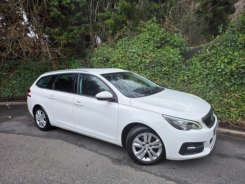 Used Peugeot 308 Active 2018 White Estate