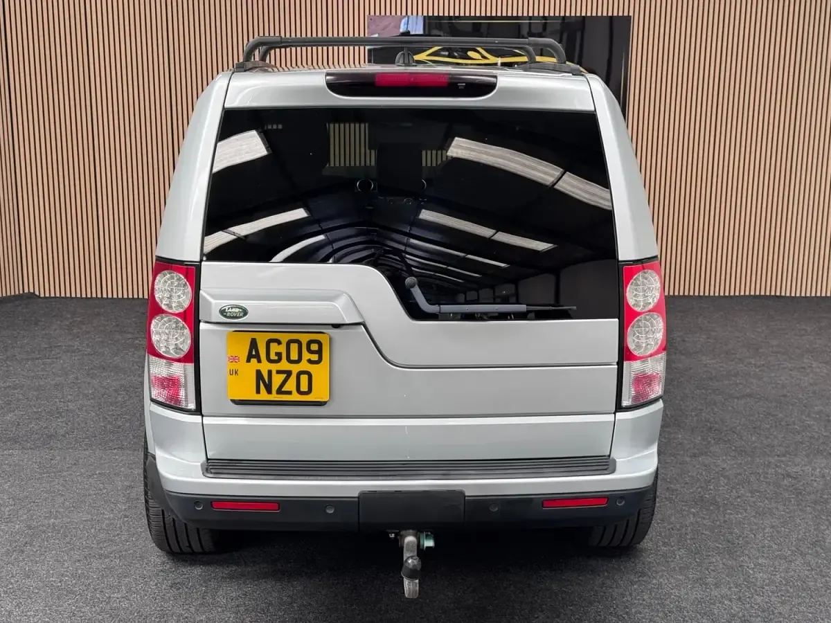 Used Land Rover Discovery 241 HP (177 kW) 2009 Silver SUV