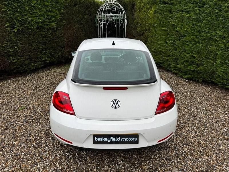 Used VW Beetle Design 160 HP (117 kW) 2012 White Hatchback