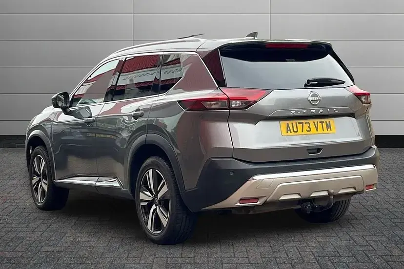 Used Nissan X-Trail Tekna 163 HP (119 kW) 2023 Champagne silver SUV