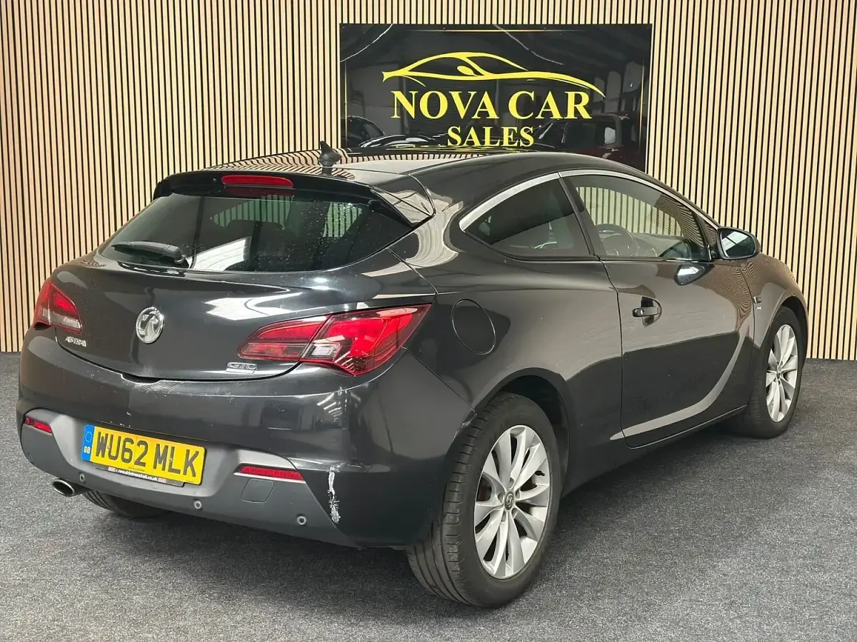 Used Vauxhall Astra GTC SRi 2012 Black Hatchback