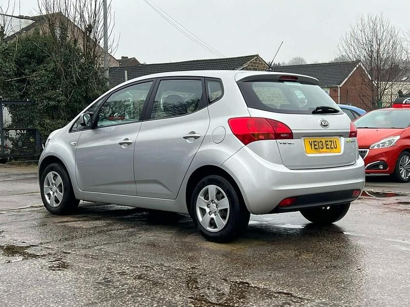 Used Kia Venga 89 HP (65 kW) 2013 Silver Hatchback