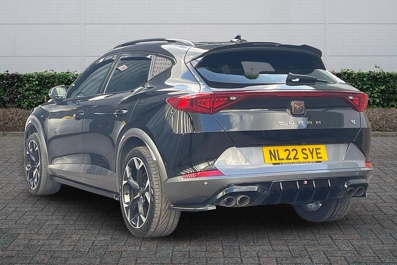 Begagnad Cupra Formentor VZ2 2022 Svart SUV