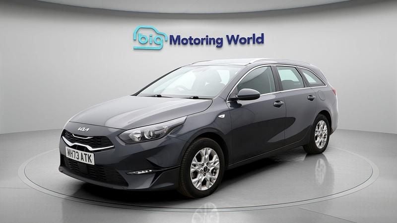Used Kia Ceed Sportswagon 158 HP (116 kW) 2024 Grey Estate
