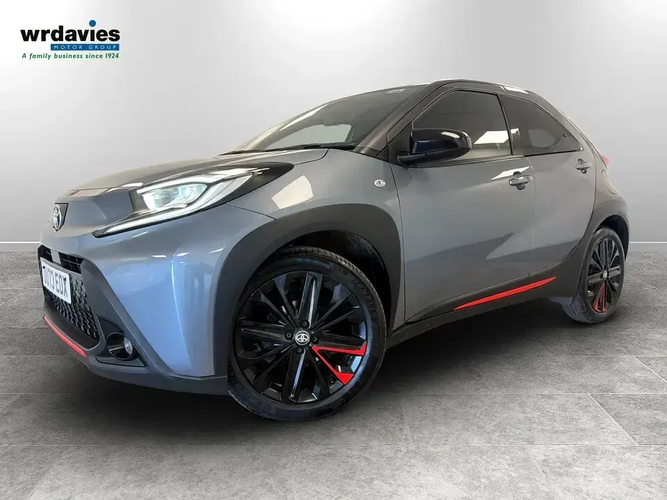 Used Toyota Aygo X 72 HP (52 kW) 2023 Grey SUV