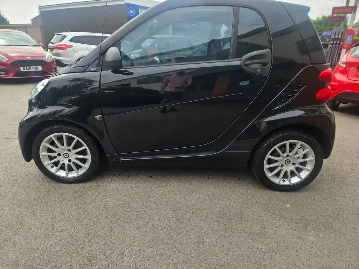 Used Smart ForTwo Coupé Passion 2011 Black Coupe