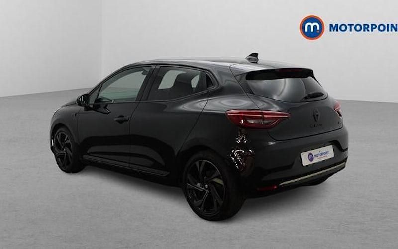Used Renault Clio V Engineered 145 HP (106 kW) 2023 Black Hatchback