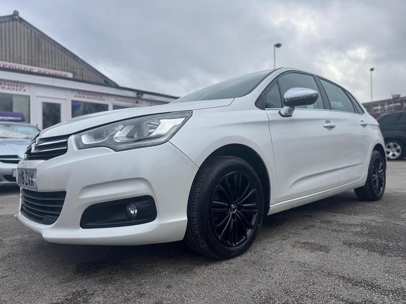 Używany Citroën C4 Flair 120 KM (88 kW) 2016 Biały Hatchback