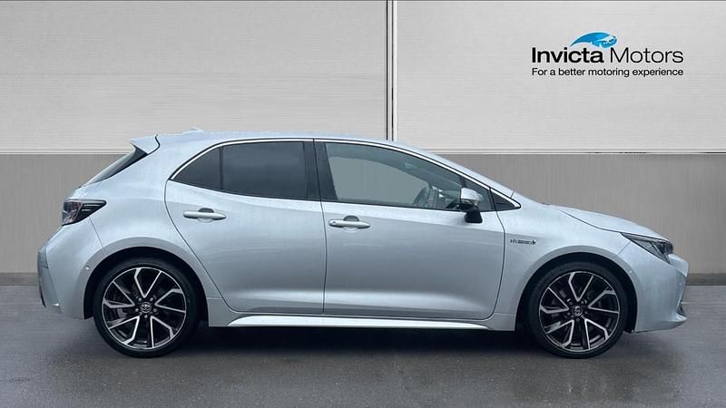 Used Toyota Corolla 184 HP (135 kW) 2019 Silver Hatchback