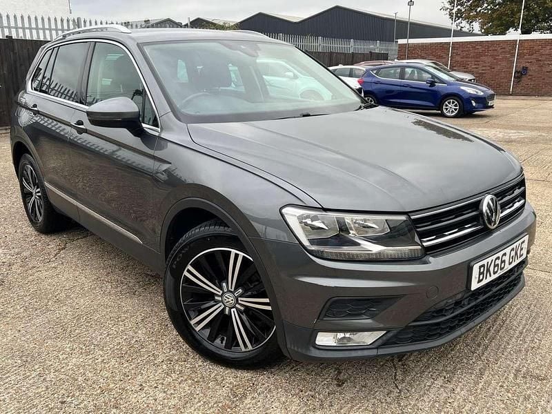 Grey Used 2016 VW Tiguan SE SUV | £11,201 (Fair price) - Image 1/4