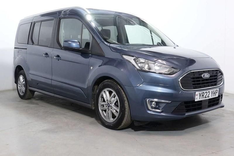 Used Ford Grand Tourneo Connect Titanium 120 HP (88 kW) 2022 MPV