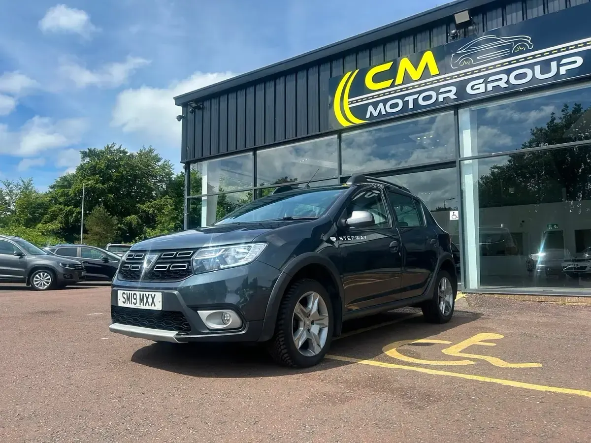 Used Dacia Sandero Comfort 90 HP (66 kW) 2019 Grey Hatchback