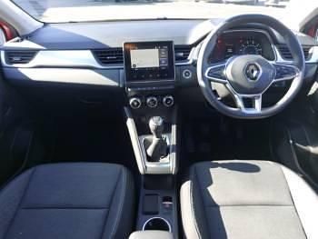 Used Renault Captur Iconic 91 HP (66 kW) 2022 Red SUV