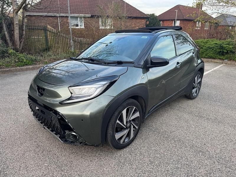 Używany Toyota Aygo X 2022 Zielony SUV