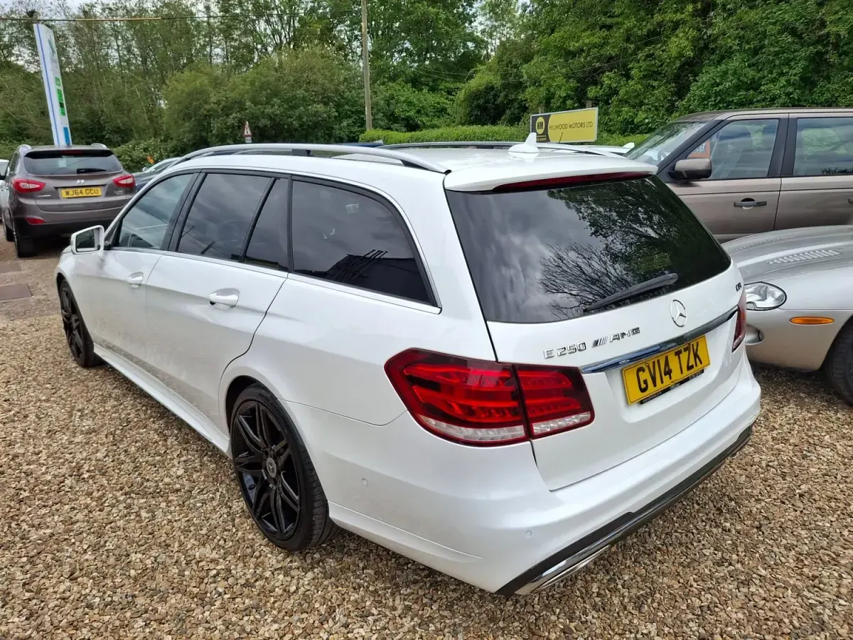 Begagnad Mercedes E250 AMG 204 HK (150 kW) 2014 Vit Kombi