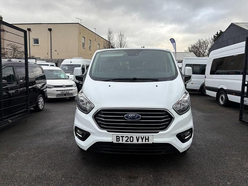 Used Ford Tourneo Custom Zetec 130 HP (95 kW) 2020 White Van