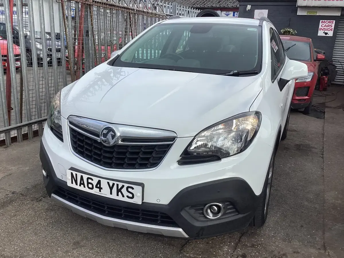 Used Vauxhall Mokka 115 HP (84 kW) 2014 White SUV