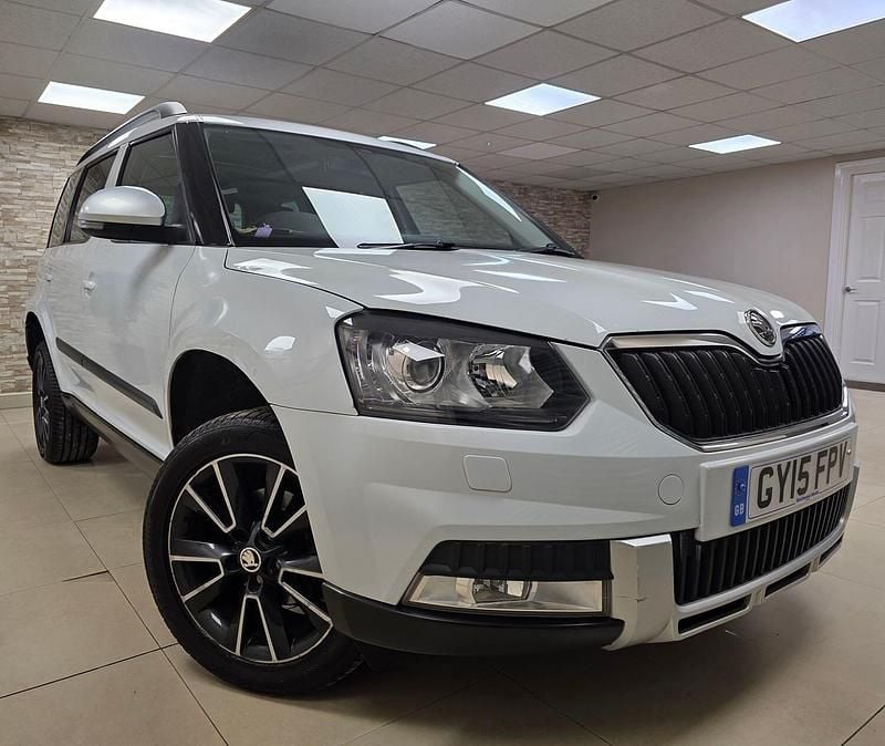 White Used 2015 Skoda Yeti Elegance SUV | £7,995 (Super price) - Image 1/4
