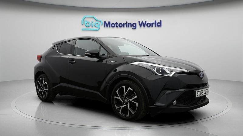Used 2018 Toyota C-HR Design SUV | £16,100 (Fair price) - Image 1/4