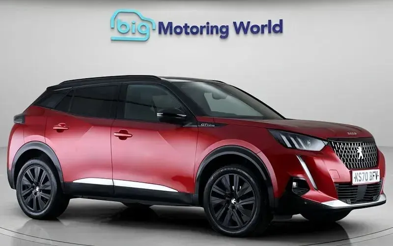 Used Peugeot 2008 GT-line 130 HP (95 kW) 2020 SUV