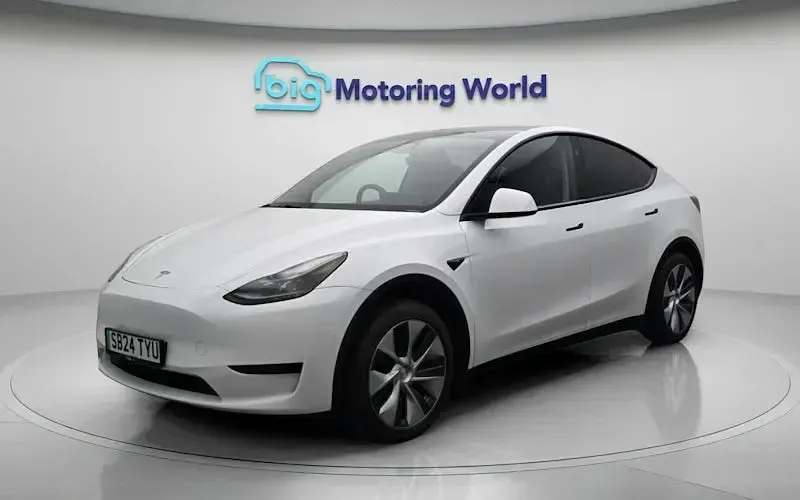 Used Tesla Model Y RWD 254 kW (346 HP) 2024 White SUV