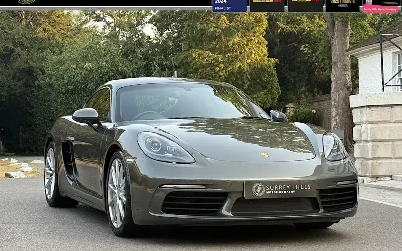 Used Porsche 718 Cayman 300 HP (220 kW) 2025 Coupe