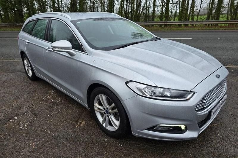 Used Ford Mondeo Zetec 160 HP (117 kW) 2016 Silver Estate