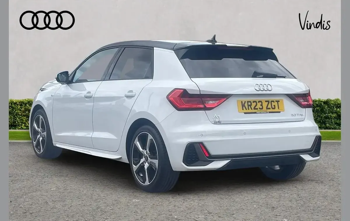 Used Audi A1 S-Line 108 HP (79 kW) 2023 White SUV