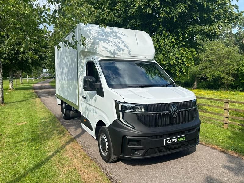 New Renault Master 2025 White Van