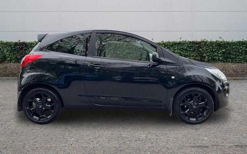 Used Ford Ka Zetec 69 HP (50 kW) 2015 Black Hatchback