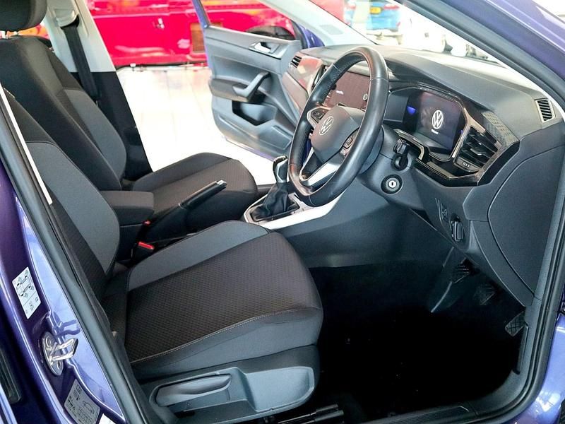 Used VW Polo Life 2023 Vibrant violet Hatchback