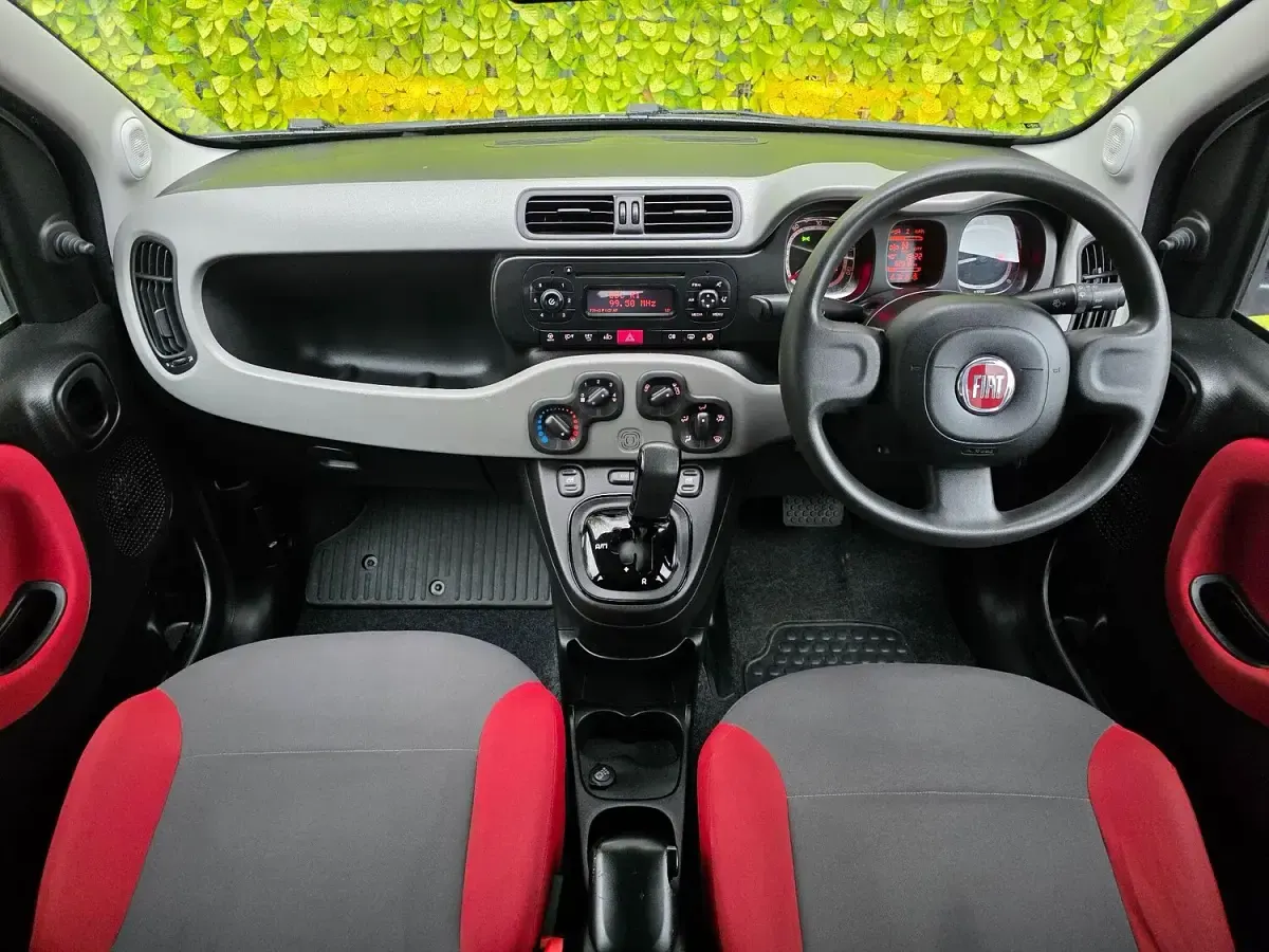 Used Fiat Panda Easy 85 HP (62 kW) 2012 Silver Hatchback